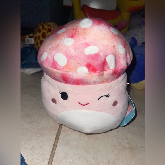 Squishmallow Molly - Picture 2 of 2